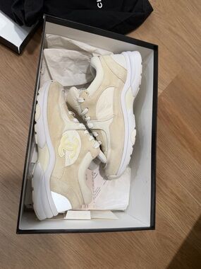 CHANEL Cream & White Suede Leather Runner Sneakers - Women's